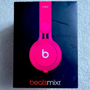 Hot Pink Beats Mixr